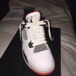 Jordan 4s
